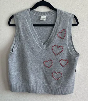 Gray Knit Vest with Red Heart Accents Size XL thumbnail 1