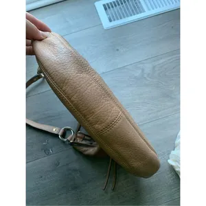 Michael Kors Rhea zip Shoulder Bag 100% leather in Suntan beige tan hobo thumbnail 8