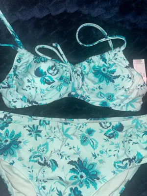 Cupshe Bikini Floral Set thumbnail 2