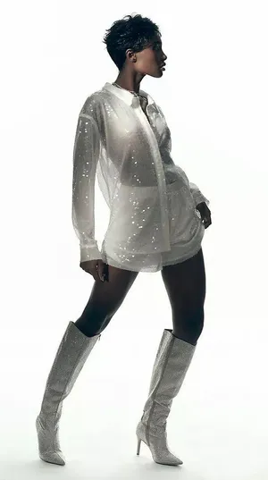 Anthropologie White sequin set thumbnail 4