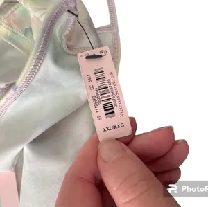 Victoria’s Secret Crop Exercise Tank Top XXL thumbnail 3