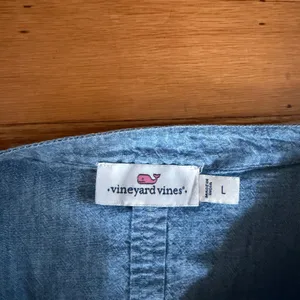 Vineyard Vines Chambray Henley Shift Dress Large Blue Cotton Cap Sleeve Pockets thumbnail 2