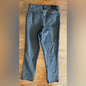 Abercrombie & Fitch Curve Love Ultra High Rise 90s Straight Jean Black Wash 8 L thumbnail 2
