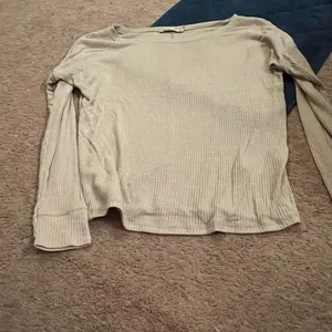 Abercrombie medium top‎ thumbnail 2