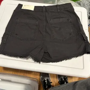 '90s Boyfriend Cargo Short thumbnail 5