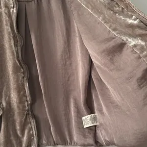 Free People Women's Crushed Velvet Bomber Jacket Boho Holiday Date Night thumbnail 6