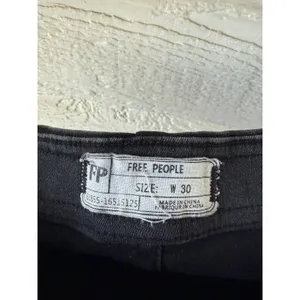 Free People Women's‎ Black Wash Flare Leg Pull On Jeans Size 30 thumbnail 4