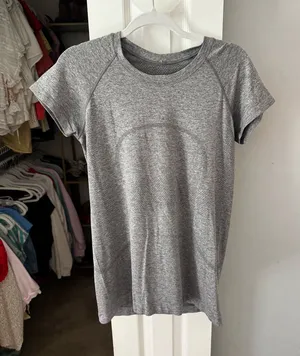 Lululemon Swiftly Tech thumbnail 1