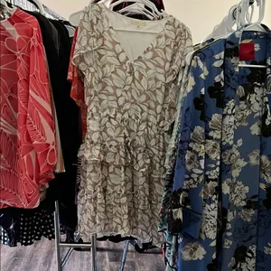 Prómesa Floral Mini Dress in Cream and Brown thumbnail 2