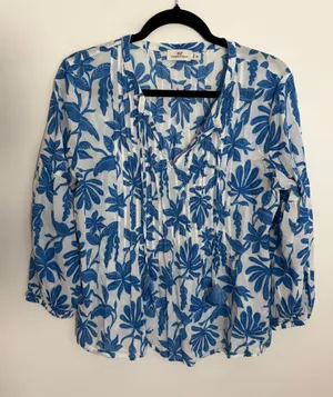 Vineyard Vines Blue and white Popover blouse size medium thumbnail 1