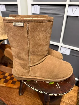 Bearpaw Emma Short Hickory Classic Chestnut Suede Boots thumbnail 7