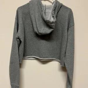 Wild Fable Gray Cropped Hoodie Sweatshirt with cord size S thumbnail 5