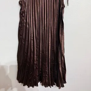 Annabelle Brown Satin Pleated Tie Strap Midi Dress Sz L NWT thumbnail 4
