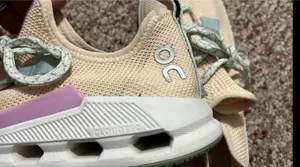 On Cloud Shoes thumbnail 6