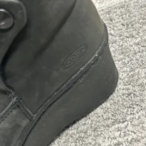Keen Akita Ankle Boots Womens 8 Slate Gray Wedge Leather Snap Closure thumbnail 2
