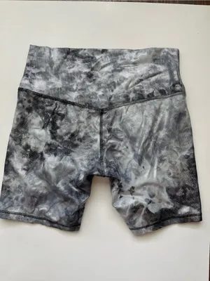 Lululemon align high rise shorts foil shine tie dye 12 special edition thumbnail 7