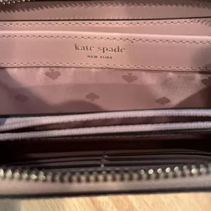Kate Spade New York Pink Pebbled Leather Zip Around Wallet Clutch Logo thumbnail 6