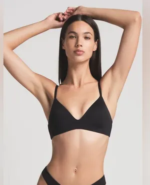 Skims Wireless Form T-Shirt Bra - Onyx thumbnail 1