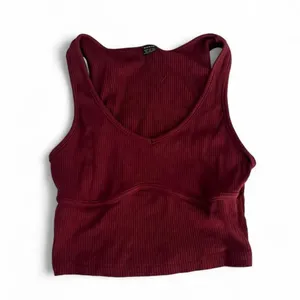 Shein Women's Burgundy and Red Crop-top thumbnail 2