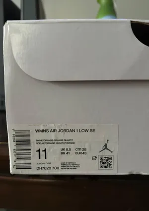 Nike Air Jordan 1 Low SE Women’s thumbnail 7