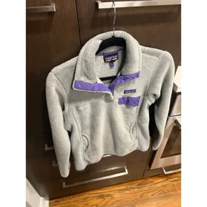 Patagonia Women's Re-Tool Snap-T Pullover in‎ a light gray purple women's small thumbnail 2