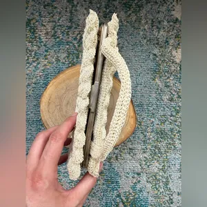 Vintage 50/60’s woven plastic bridal wedding clutch bag thumbnail 5