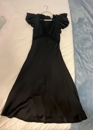 Sky to Moon Black Midi Dress thumbnail 1