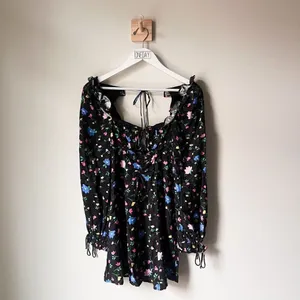 New For Love and Lemons Lexy Black Floral Long Sleeve Dress Size XS thumbnail 6