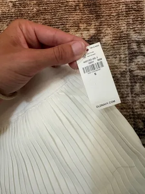 Old Navy White Pleated Mini Skirt thumbnail 3