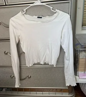 Brandy Melville Top thumbnail 1