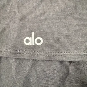 Aloha Island Alo black Long Sleeve‎ barre long sleeve on pointe activewear Small NwT thumbnail 4