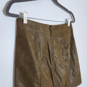 Free People Distressed Brown Faux Leather Mini Skirt Size 4 thumbnail 4