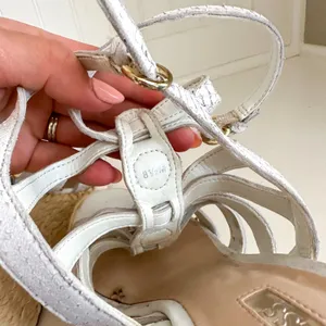 Guess White Wedge Sandals thumbnail 10