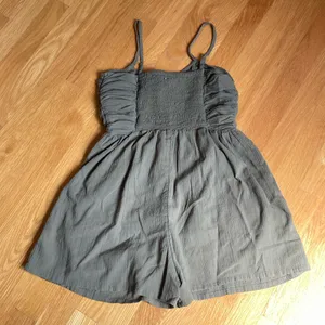 Aerie Olive Green Smocked Romper Women’s Size SP Small Petite Cotton Gauze thumbnail 4