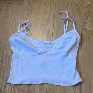 White Women's Top Size XS thumbnail 1