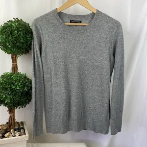 Banana Republic Merino Wool Blend Gray Long Sleeve Crew Neck Sweater M thumbnail 2