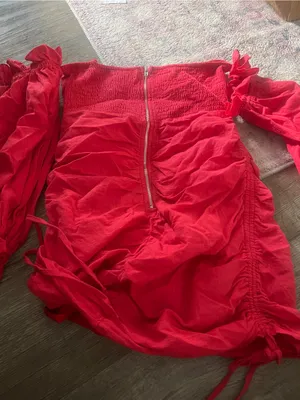 O. Vianca Red Ruched off the shoulder mini dress thumbnail 10