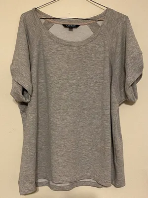 Women's LRL Lauren Ralph Lauren Gray Cut Out Stitched Sleeve T-Shirt‎ Size XL thumbnail 1