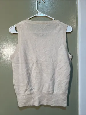 Women's Sleeveless Sweater Scoop Neck Cream White Banded Hem Semi-Sheer Very Sof thumbnail 4