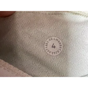 Lululemon Pace Rival Mid Rise Skirt Lemon Sorbet Size 4 Athletic Tennis Long EUC thumbnail 9
