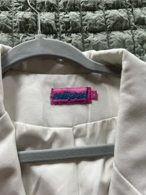 Edikted White Feather-Cuff Blazer Jacket thumbnail 4
