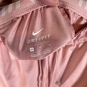 Nike Dri Fit‎ Women Pink Athletic Shorts Drawstring Logo Size M running yoga thumbnail 4