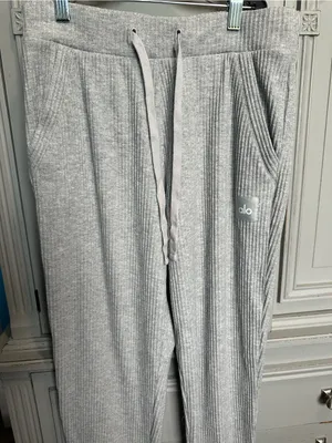 Alo Yoga Muse Women's Cozy Rib Knit Jogger Pants - Light Gray thumbnail 4