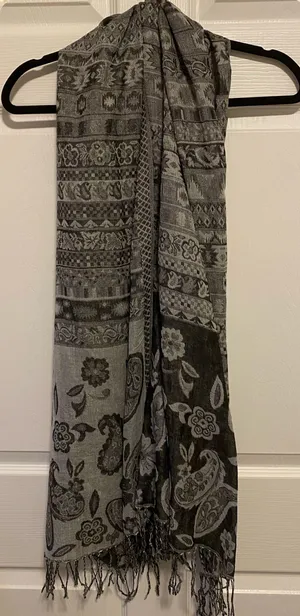 Women’s Scarf Gray thumbnail 1