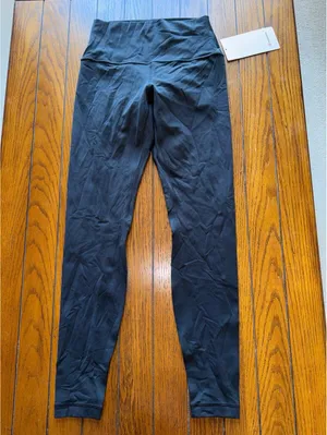 Lululemon Align High Rise 28” Black Size 6 NWT thumbnail 2