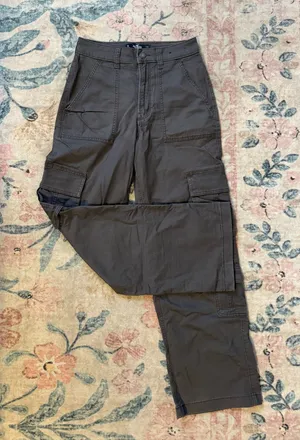 Hollister Cargo Ultra High-Rise Baggy Pants thumbnail 1