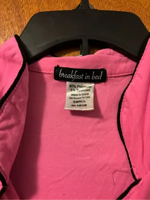 Women's Pink Short-Sleeve Button Pajama Set with Pocket Embroidery thumbnail 4