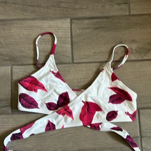 Wrap around bikini top Size L thumbnail 2