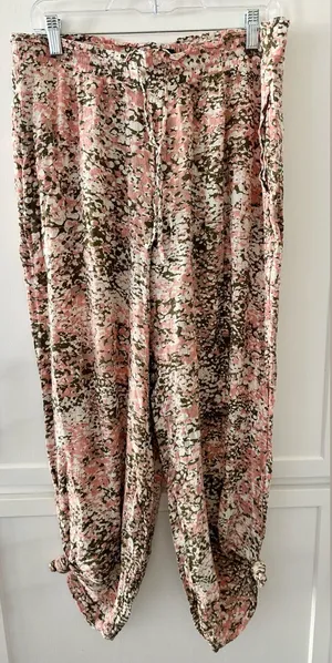 Express Pink Green Abstract Print Lounge Pants - Size Large thumbnail 1