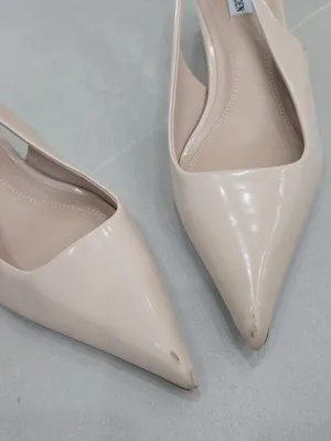 Steve Madden Beige Patent Pointed Slingback With Small Heel Size 10 thumbnail 7